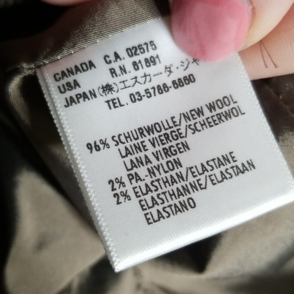 Escada Tan Wool Peplum Pleated Blazer Jaclet 44 (XL) - Picture 10 of 10